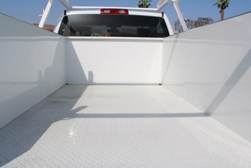 2024 RAM 2500 Tradesman Regular Cab Harbor BodyImage 5