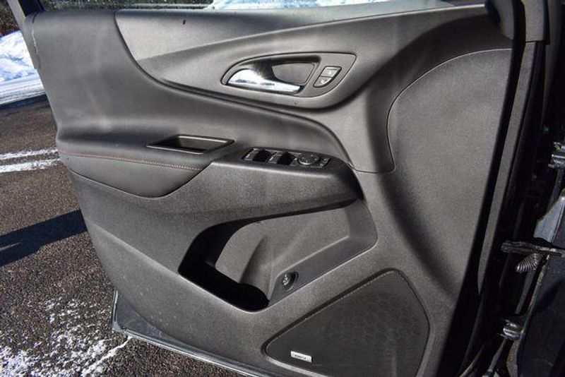 Used 2023 Chevrolet Equinox RSImage 34