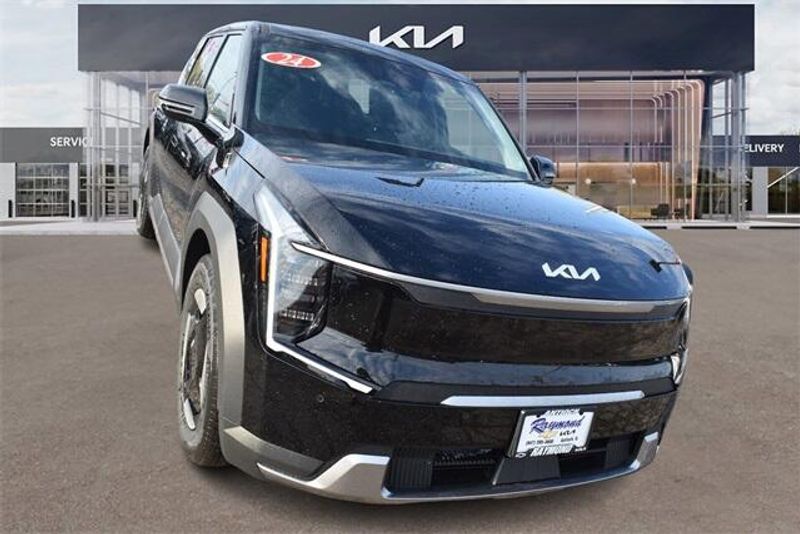 2024 Kia EV9 LightImage 9