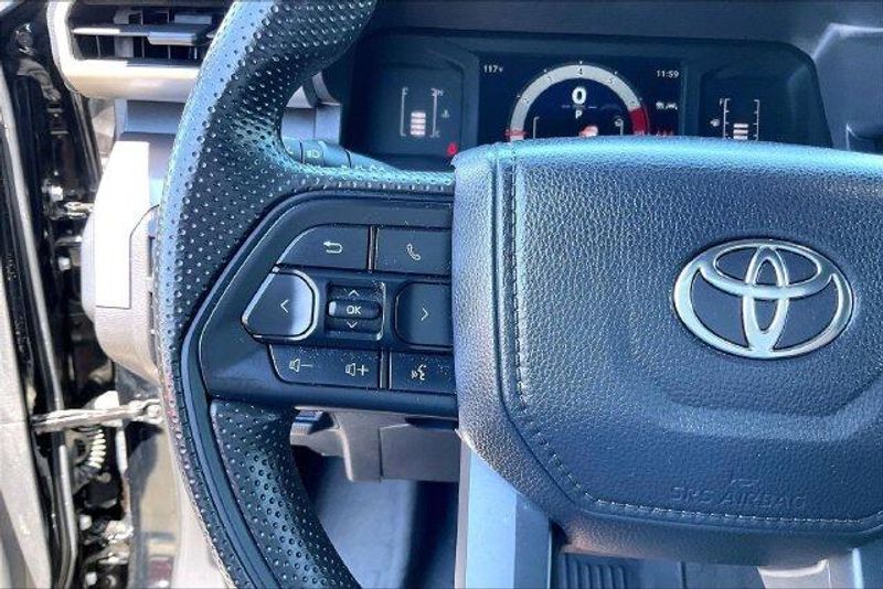 Used 2026 Toyota Tacoma SR5Image 18