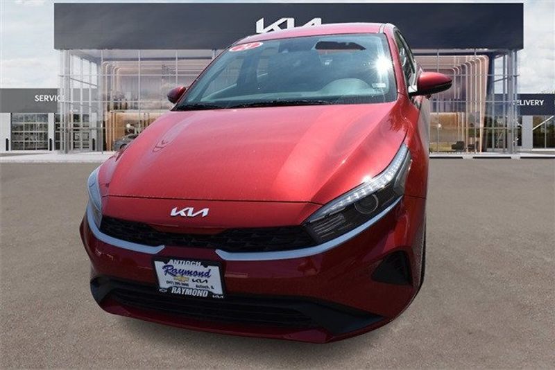 2024 Kia Forte LXSImage 8