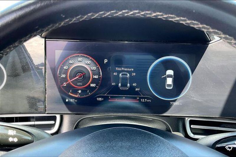 Used 2023 Hyundai Elantra SELImage 20