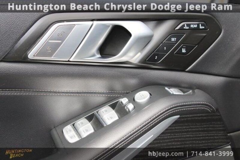 2020 BMW X7 xDrive40iImage 13