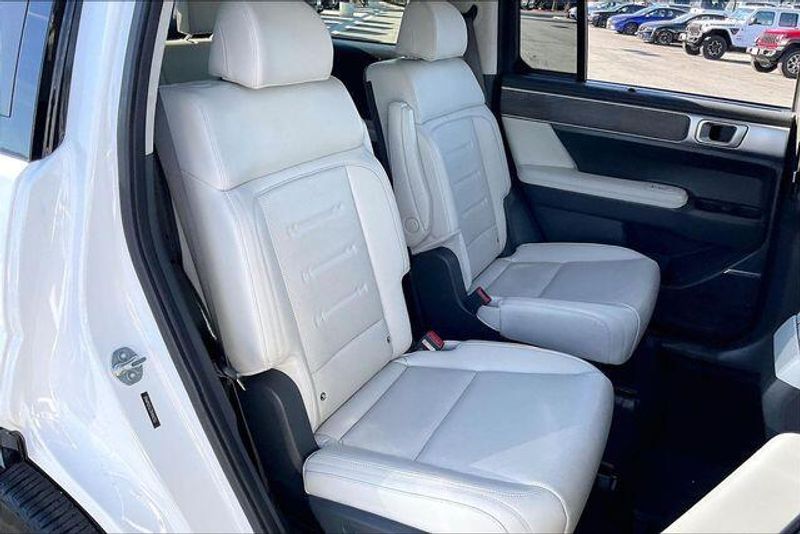 Used 2024 Hyundai Santa Fe CalligraphyImage 26