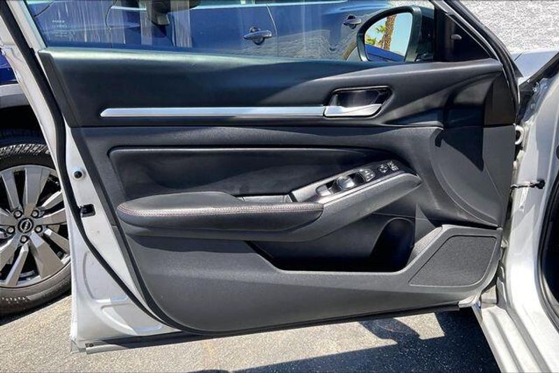 Used 2024 Nissan Altima 2.5 SRImage 22