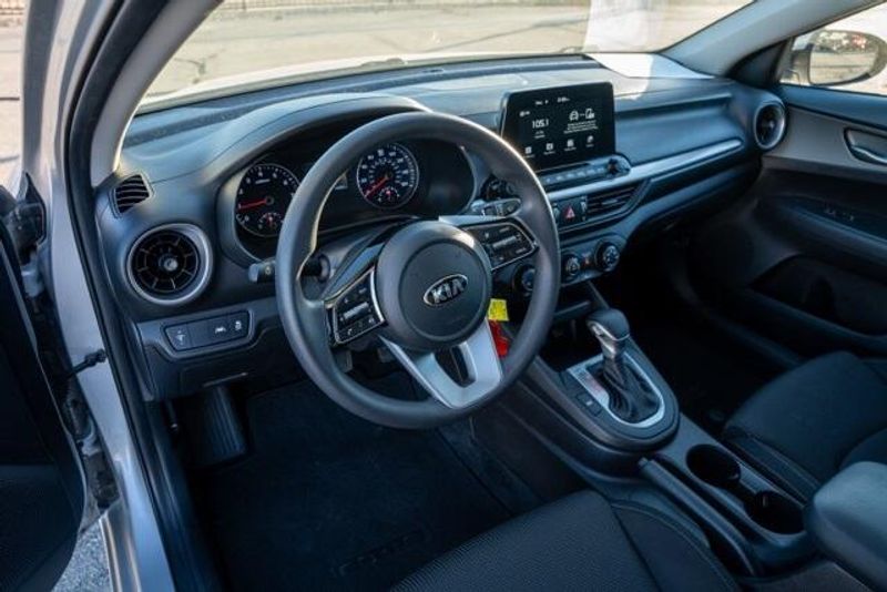 Used 2021 Kia Forte LXSImage 10