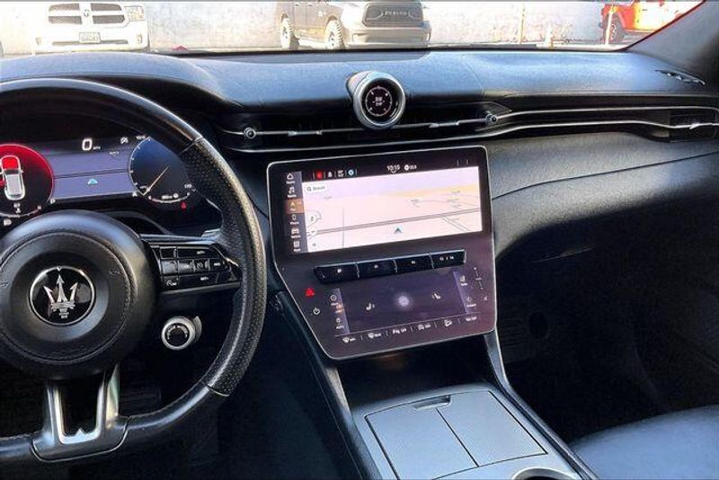 Used 2024 Maserati Grecale GTImage 5