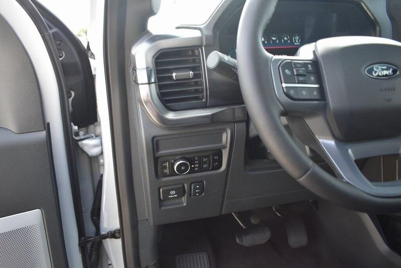 New 2025 Ford F-150 LariatImage 22