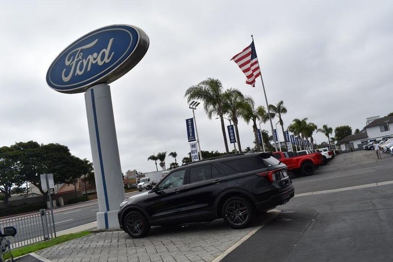 New 2025 Ford Explorer STImage 24