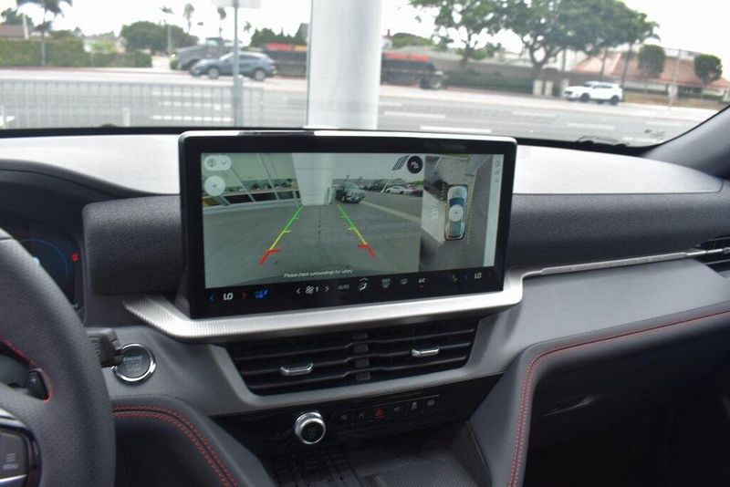 New 2025 Ford Explorer STImage 21