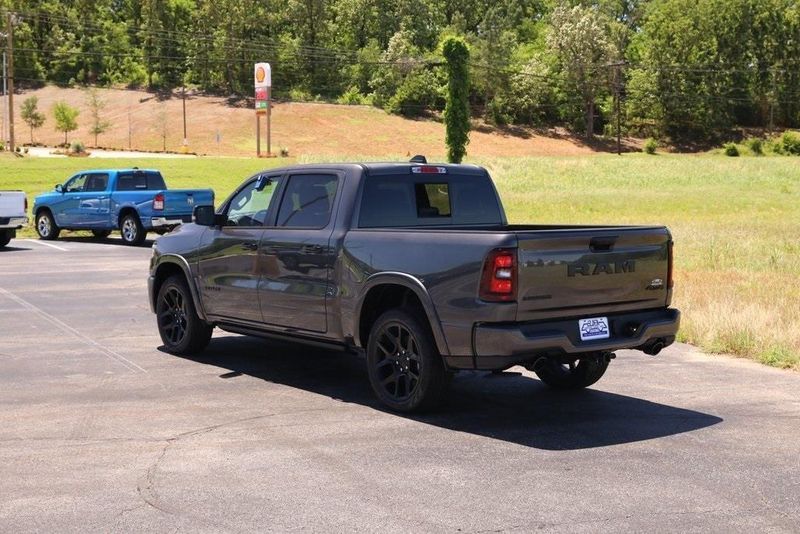 2025 RAM 1500 Laramie Crew Cab 4x4 5