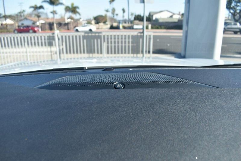 2025 Ford Escape Plug-In Hybrid BaseImage 21
