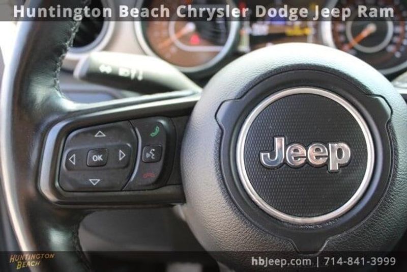 2021 Jeep Wrangler Unlimited WillysImage 18