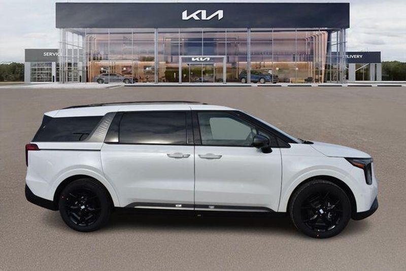 New 2026 Kia Carnival Hybrid SX PrestigeImage 2