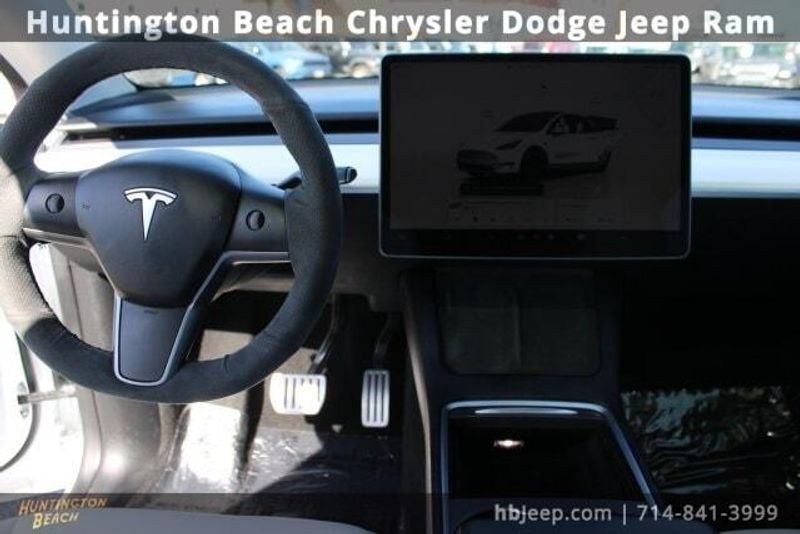 2022 Tesla Model Y PerformanceImage 12