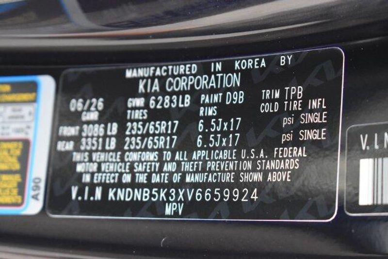 New 2027 Kia Carnival LXSImage 37