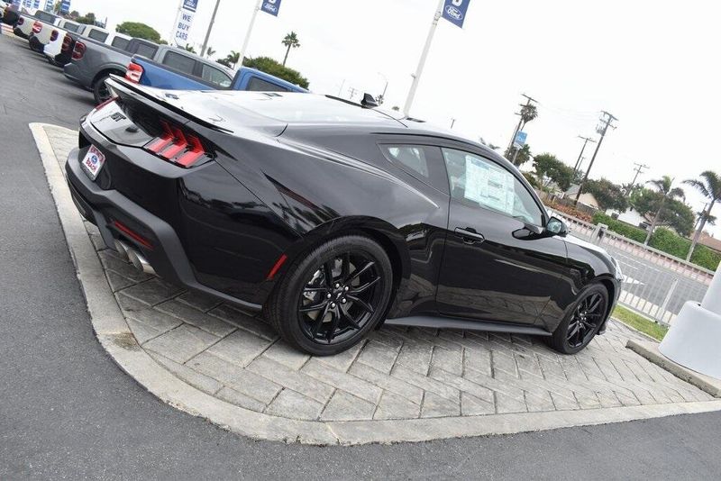 New 2025 Ford Mustang GTImage 2