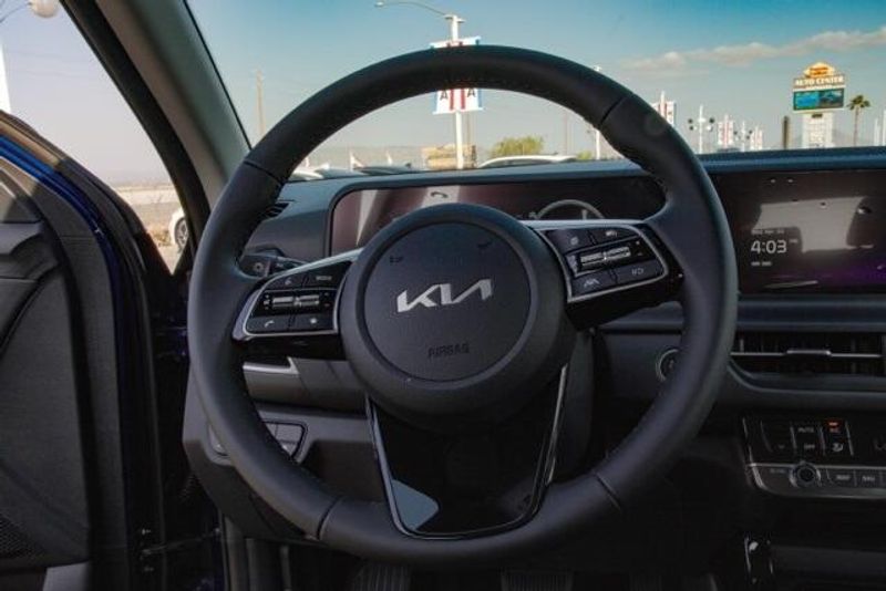 2025 Kia Seltos EXImage 14