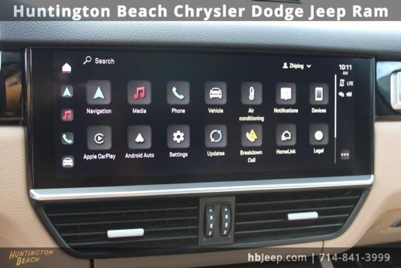 2022 Porsche Cayenne Platinum EditionImage 25