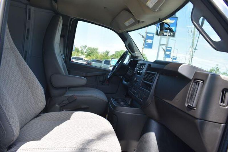 New 2025 Chevrolet Express 2500 Work VanImage 13