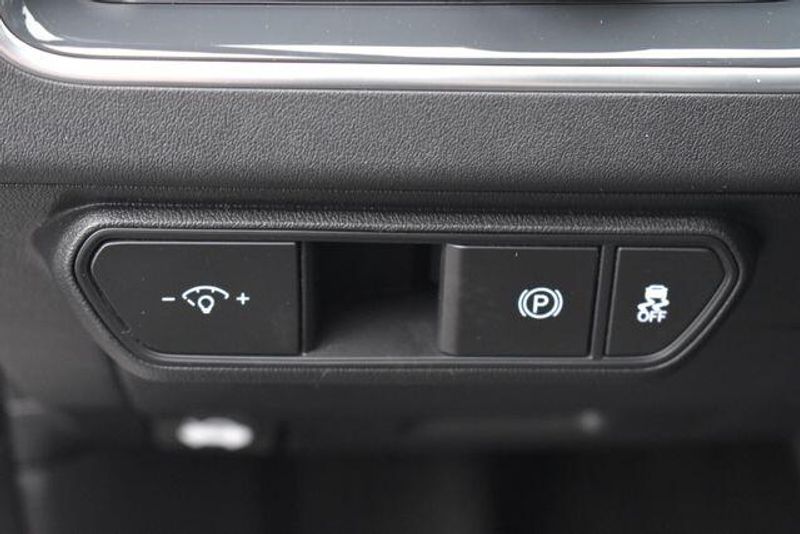 New 2026 Kia K4 GT-LineImage 25