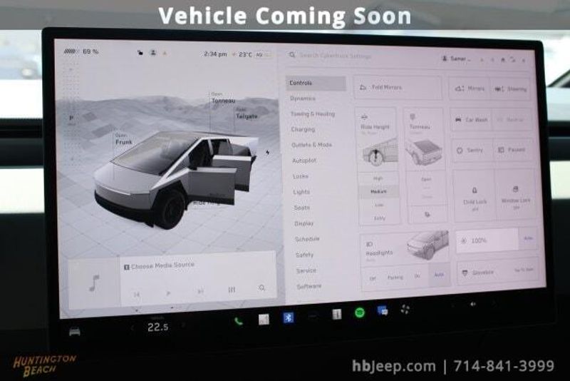 2024 Tesla Cybertruck BaseImage 22