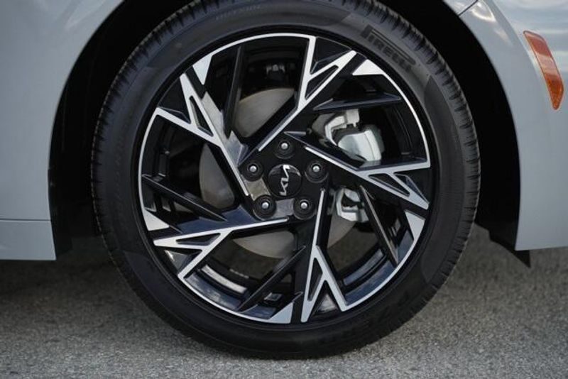 Used 2025 Kia K5 GT-LineImage 9