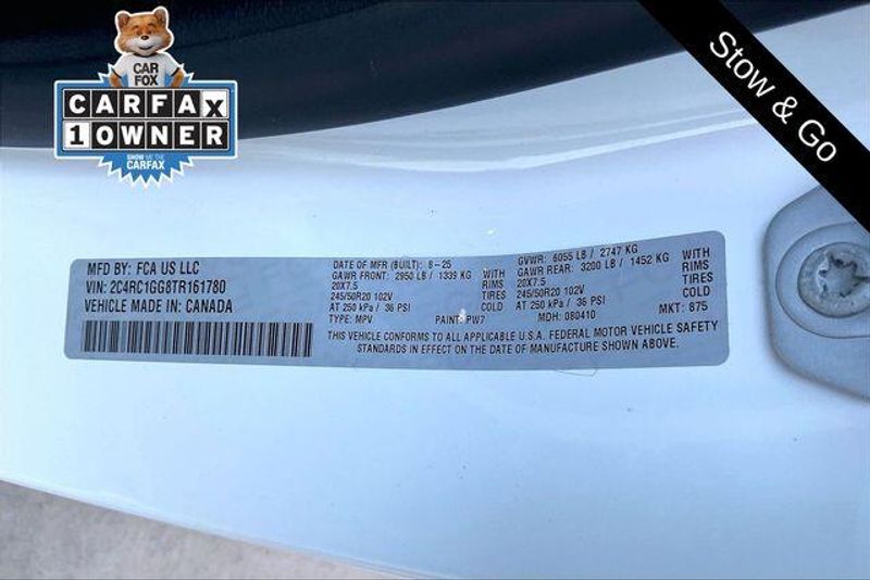 Used 2026 Chrysler Pacifica LimitedImage 33