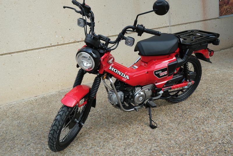 2025 HONDA TRAIL 125 GLOWING RED 