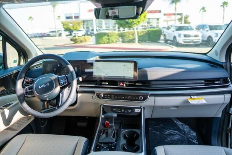 2026 Kia Carnival SXImage 15