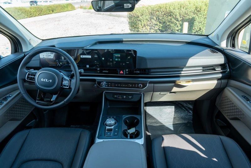 New 2026 Kia Carnival Hybrid EXImage 20