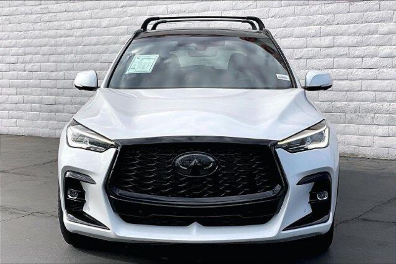 Used 2023 INFINITI QX50 SportImage 2
