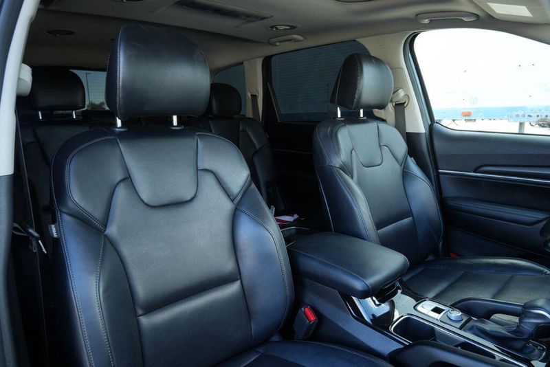 Used 2024 Kia Telluride LXImage 19