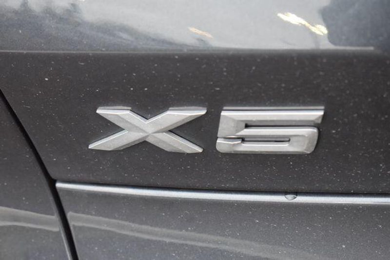 Used 2022 BMW X5 xDrive40iImage 12