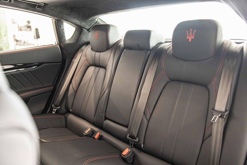 2023 Maserati Quattroporte Modena Q4 photo 33