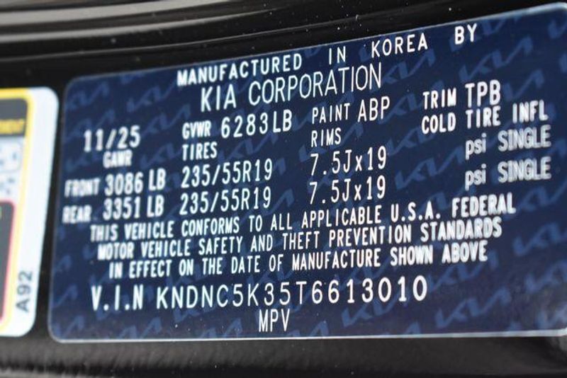 New 2026 Kia Carnival EXImage 40