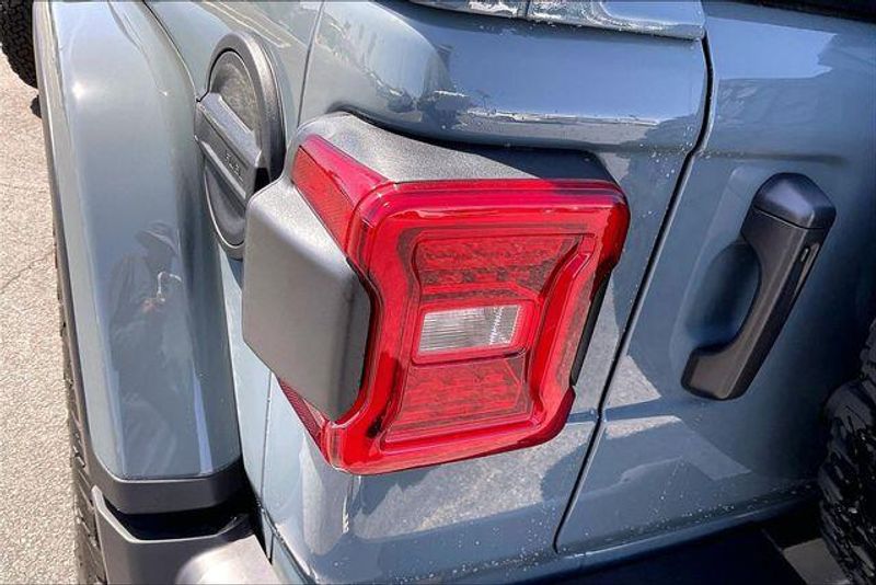 New 2026 Jeep Wrangler 4-door RubiconImage 12