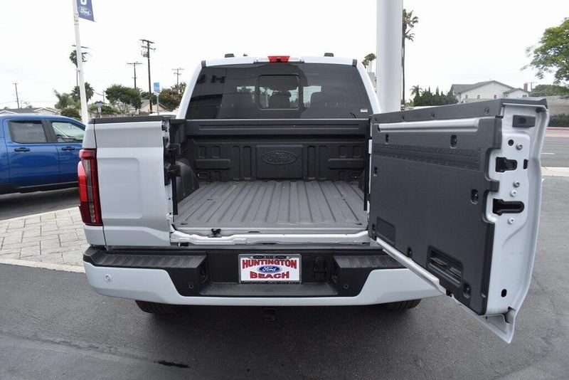 New 2025 Ford F-150 PlatinumImage 11