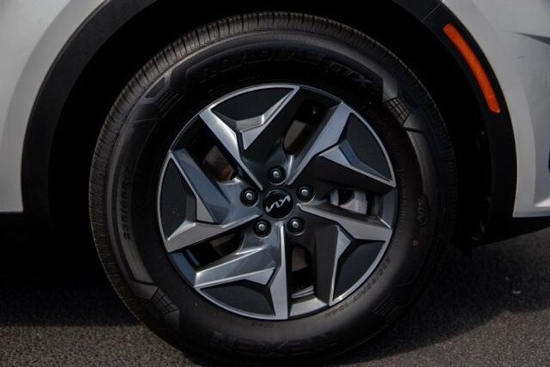 2022 Kia Sorento Hybrid SImage 9
