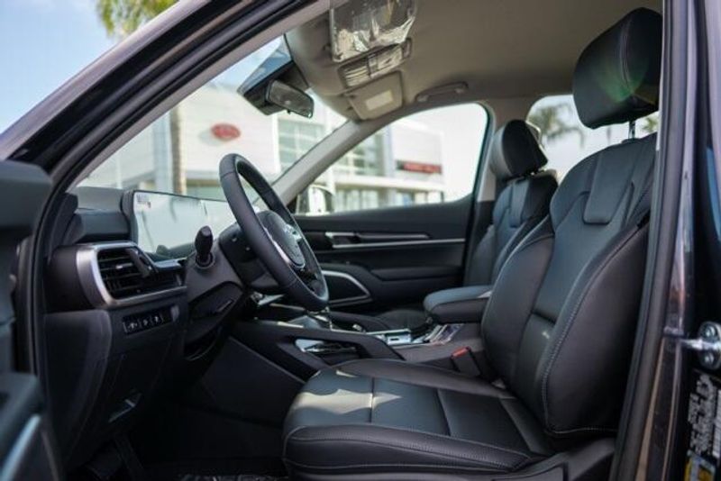 New 2025 Kia Telluride LXImage 10