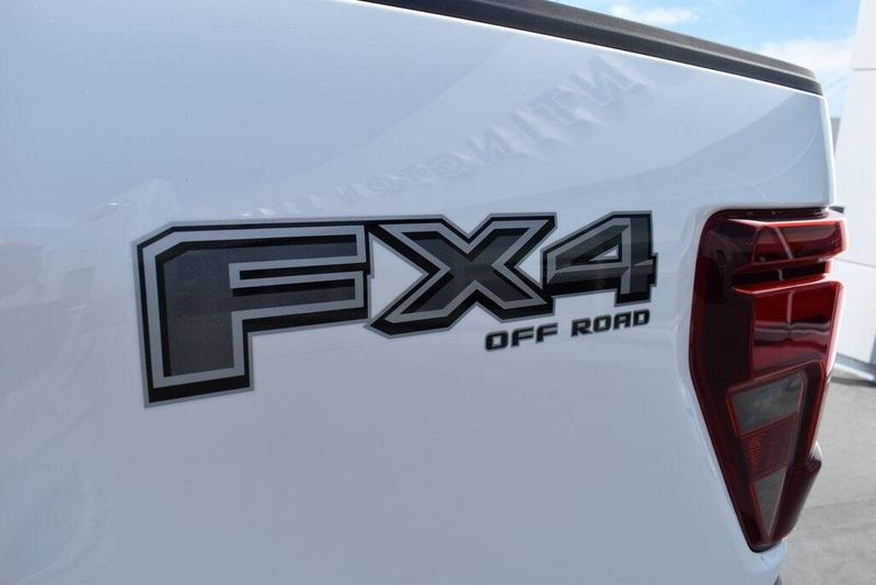 New 2025 Ford F-150 PlatinumImage 8