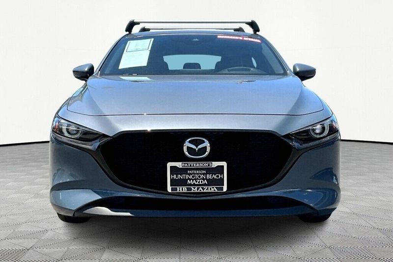 Used 2020 Mazda Mazda3 PremiumImage 3