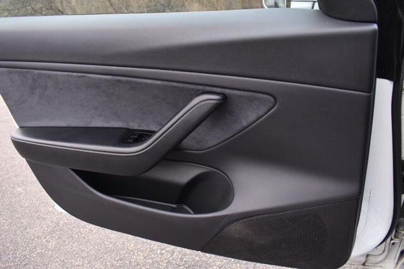 Used 2018 Tesla Model 3 Long RangeImage 28