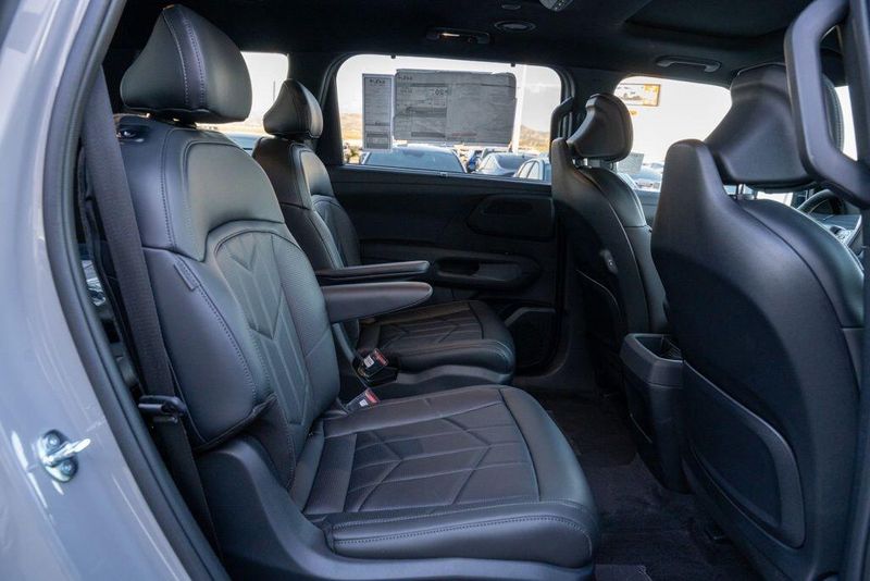 New 2027 Kia Telluride X-Line SX-PrestigeImage 17