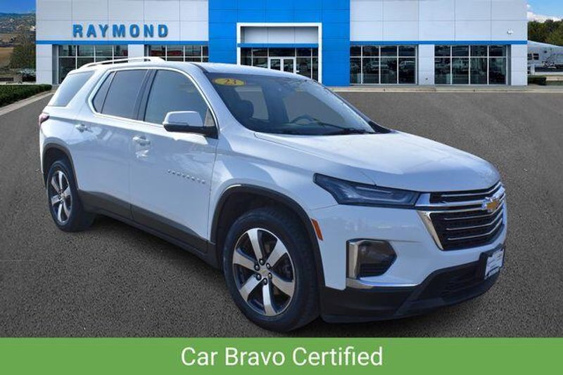 Used 2023 Chevrolet Traverse LT LeatherImage 1