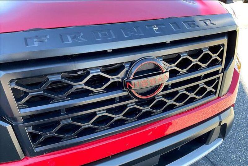 Used 2023 Nissan Frontier PRO-4XImage 30