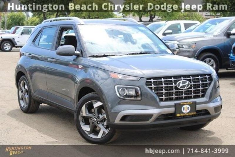2025 Hyundai Venue SELImage 1