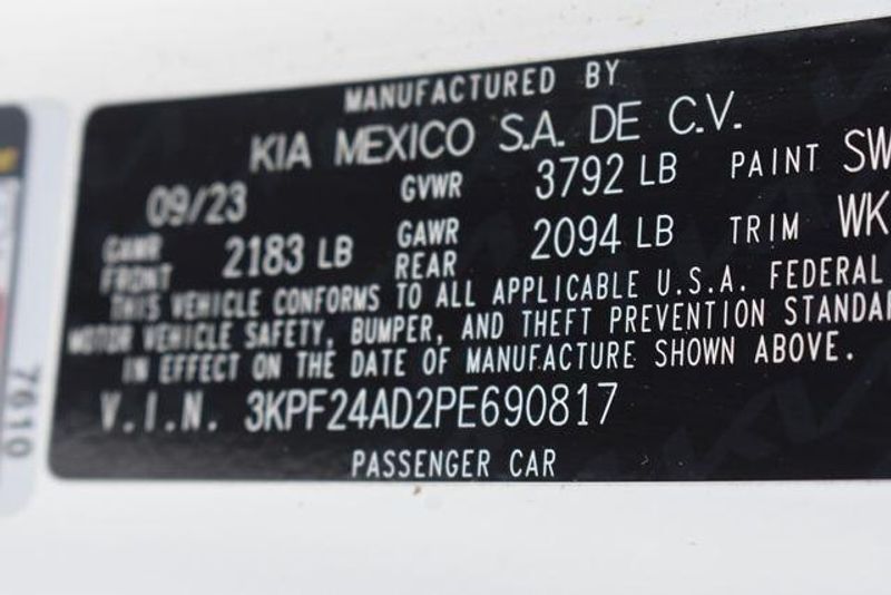 Used 2023 Kia Forte LXSImage 32