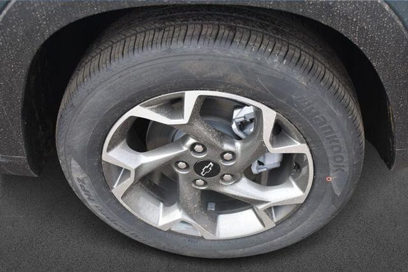 New 2026 Chevrolet Trax LTImage 12