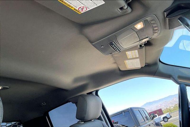 Used 2021 Ford F-450 Chassis XLTImage 29